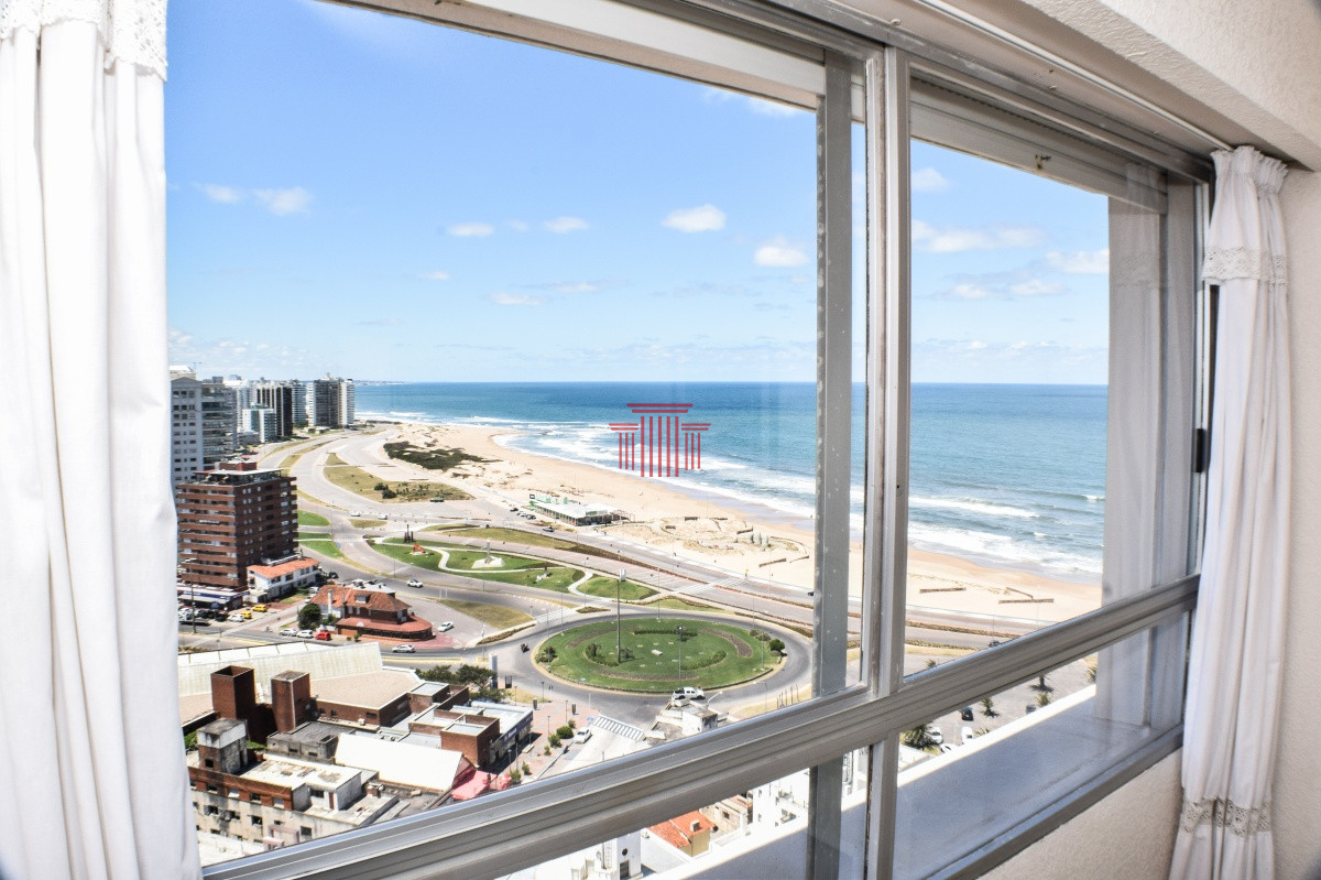 Apartamento ID.10773 - Apartamento en Punta del Este ,  Peninsula 