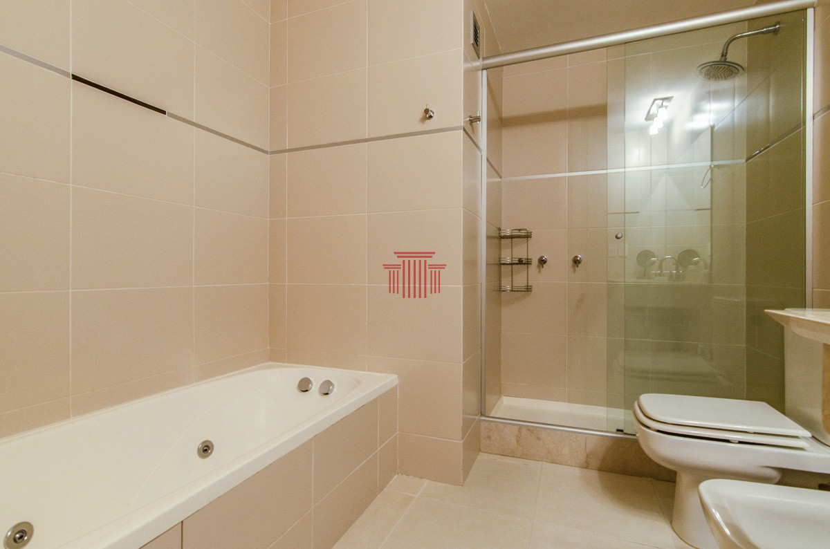 Apartamento ID.10195 - PISO ALTO CON VISTA A LA MANSA, AMPLIOS Y CÓMODOS AMBIENTES! INCLUYE TODAS LAS AMENIDADES!