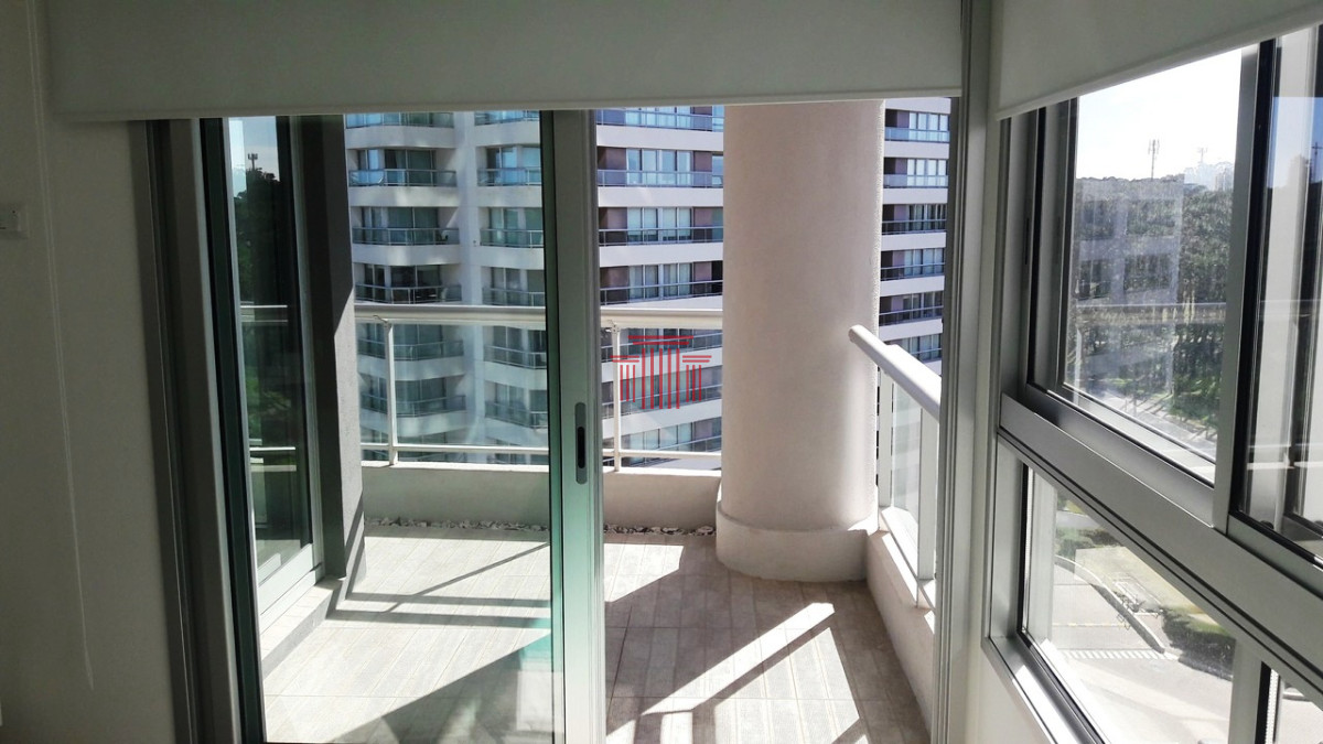 Apartamento ID.13081 - Apartamento en Punta del Este  , playa brava