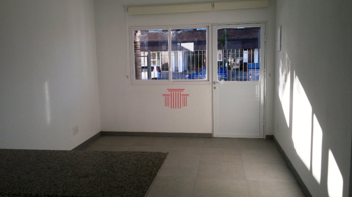 Apartamento ID.10766 - Apartamento en alquiler, Maldonado, 