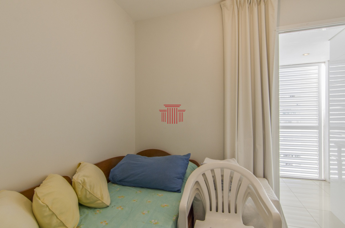 Apartamento ID.10361 - Apartamento en Punta del Este  , Playa mansa frente al mar 