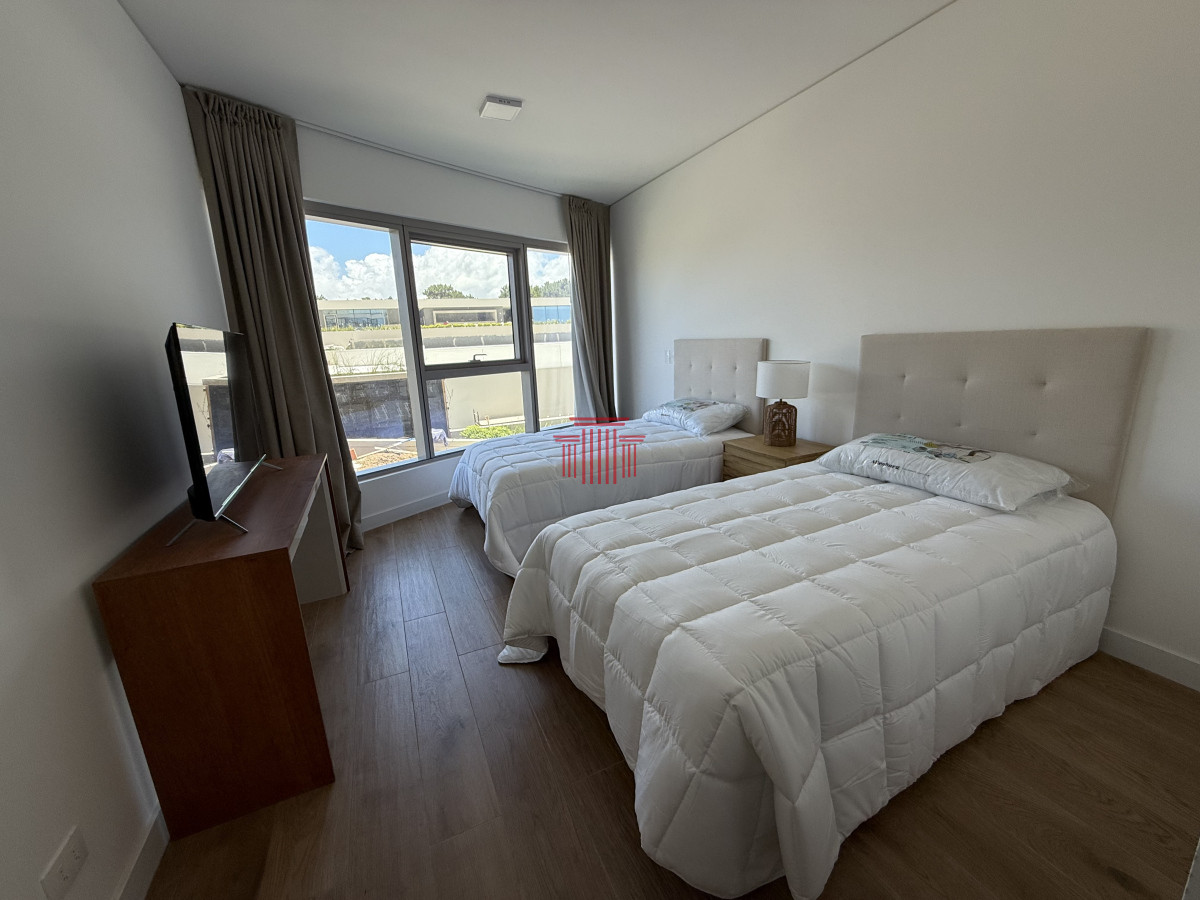 Apartamento ID.13678 - Venta Apartamento- Punta del Este - Playa Brava - 2 dormitorios