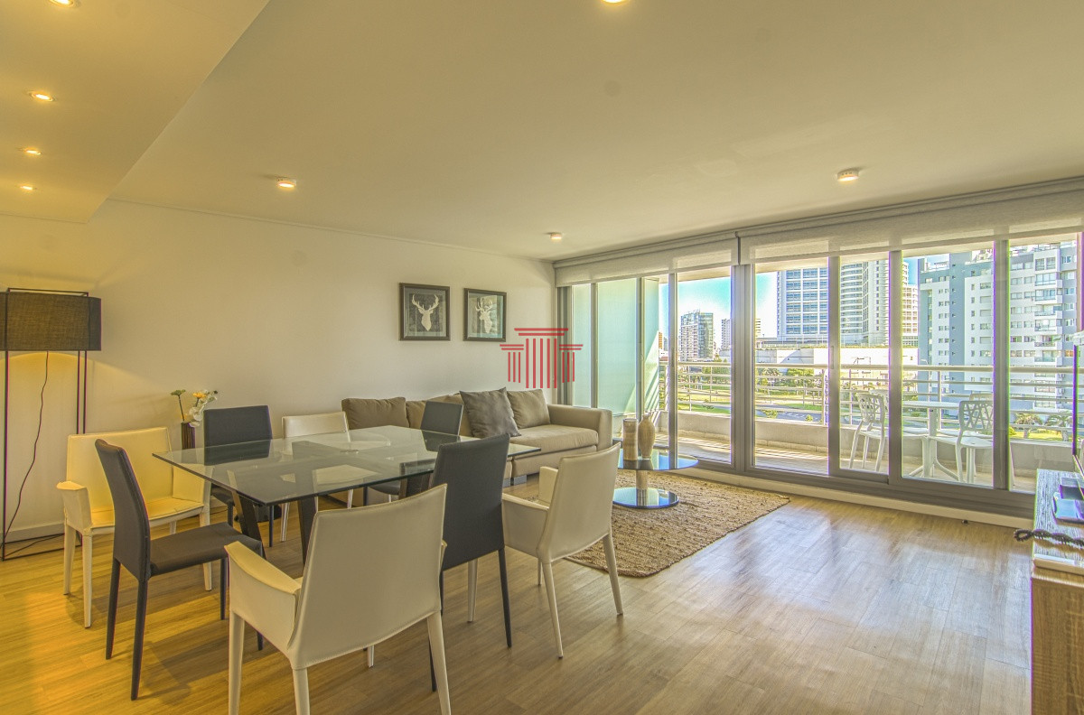 Apartamento ID.13300 - Apartamento en Punta del Este , playa Mansa, 2 dormitorios