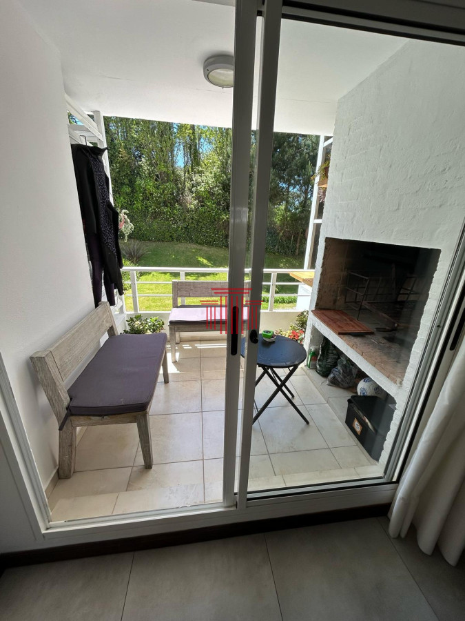 Apartamento ID.14020 - Encantador Apartamento a la venta en Playa Brava 