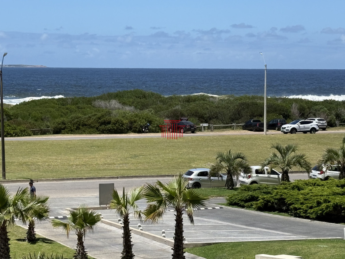 Apartamento ID.13678 - Venta Apartamento- Punta del Este - Playa Brava - 2 dormitorios
