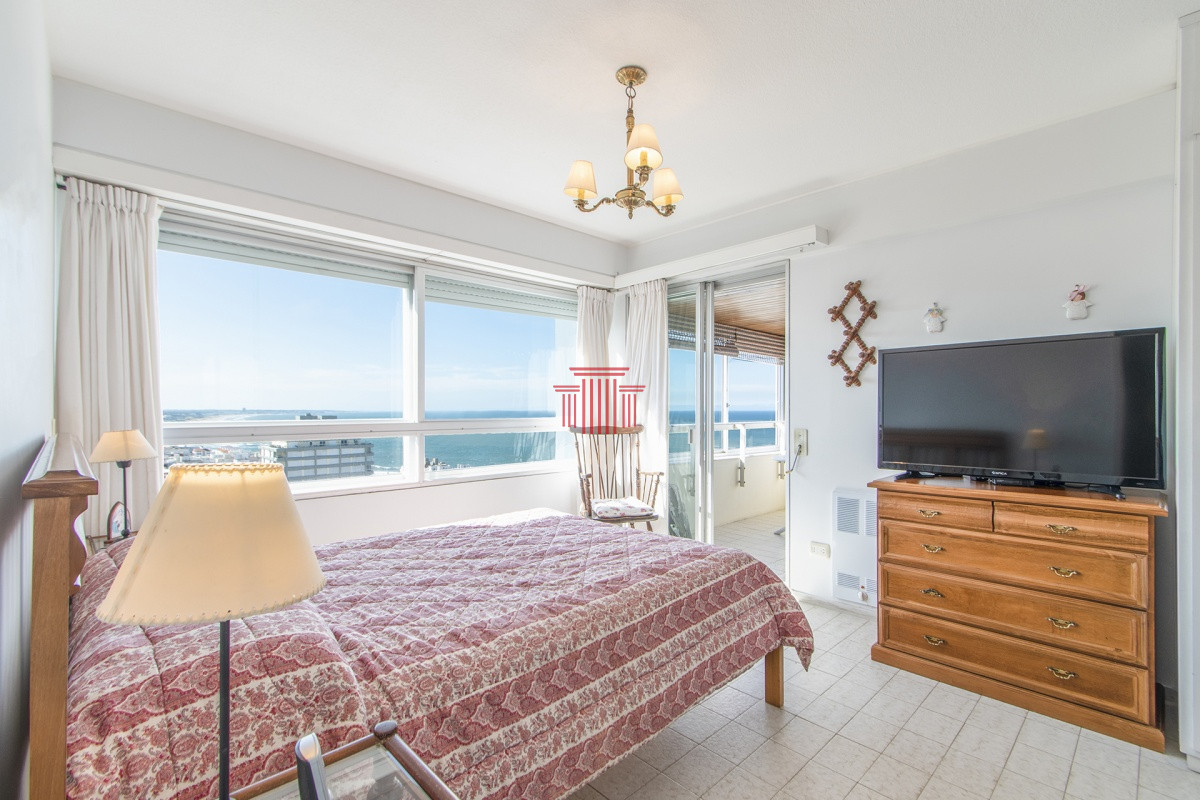 Apartamento ID.10237 - Apartamento en Peninsula en venta