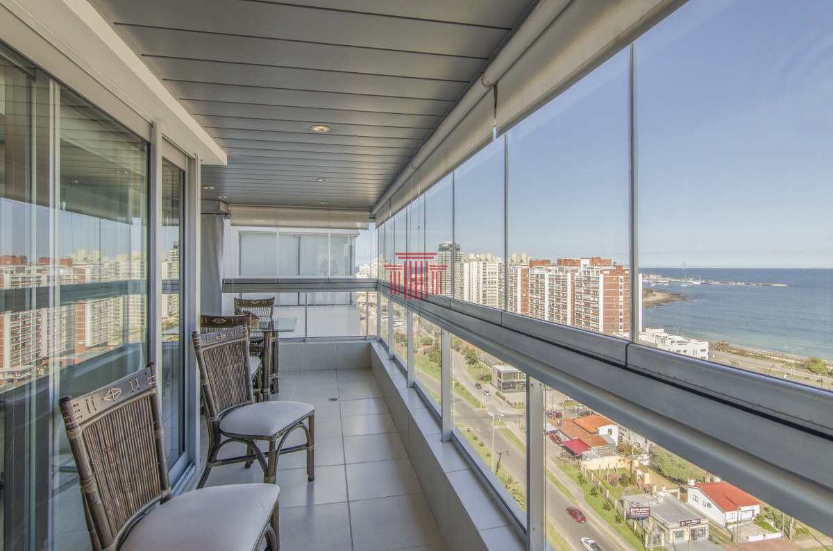 Apartamento ID.10206 - Apartamento en Punta del Este ,  playa mansa  Pent-house 