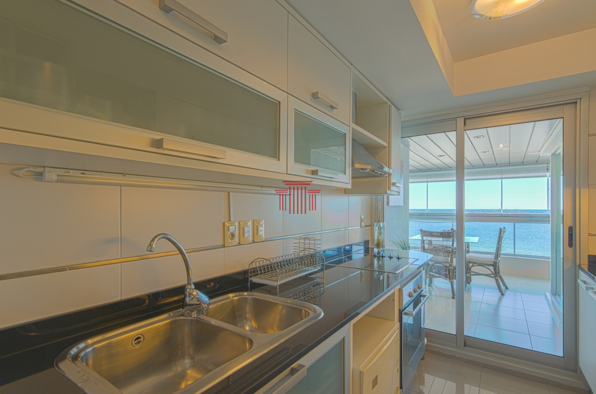 Apartamento ID.10206 - Apartamento en Punta del Este ,  playa mansa  Pent-house 