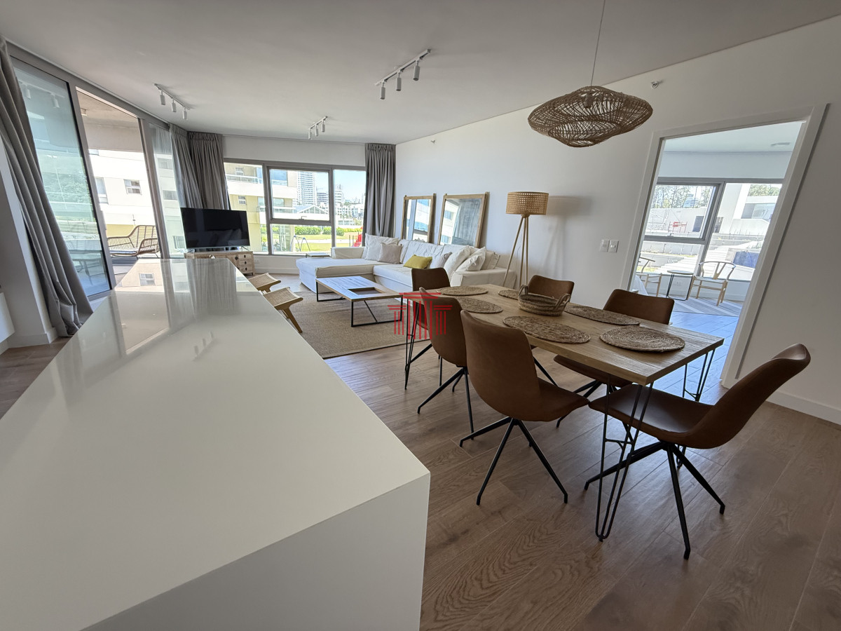 Apartamento ID.13678 - Venta Apartamento- Punta del Este - Playa Brava - 2 dormitorios