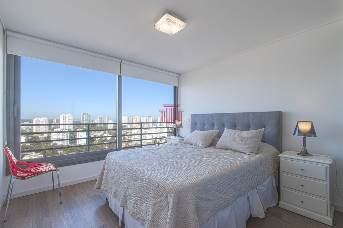 Apartamento ID.13299 - Apartamento en Punta Del Este, en venta y alquiler 