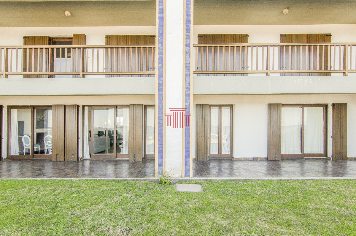 Apartamento ID.10833 - Apartamento en Punta del Este , Península  frente al mar 