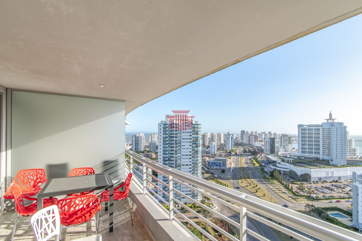 Apartamento ID.13299 - Apartamento en Punta Del Este, en venta y alquiler 
