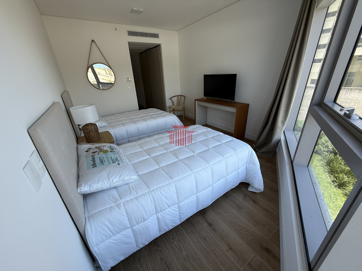 Apartamento ID.13678 - Venta Apartamento- Punta del Este - Playa Brava - 2 dormitorios