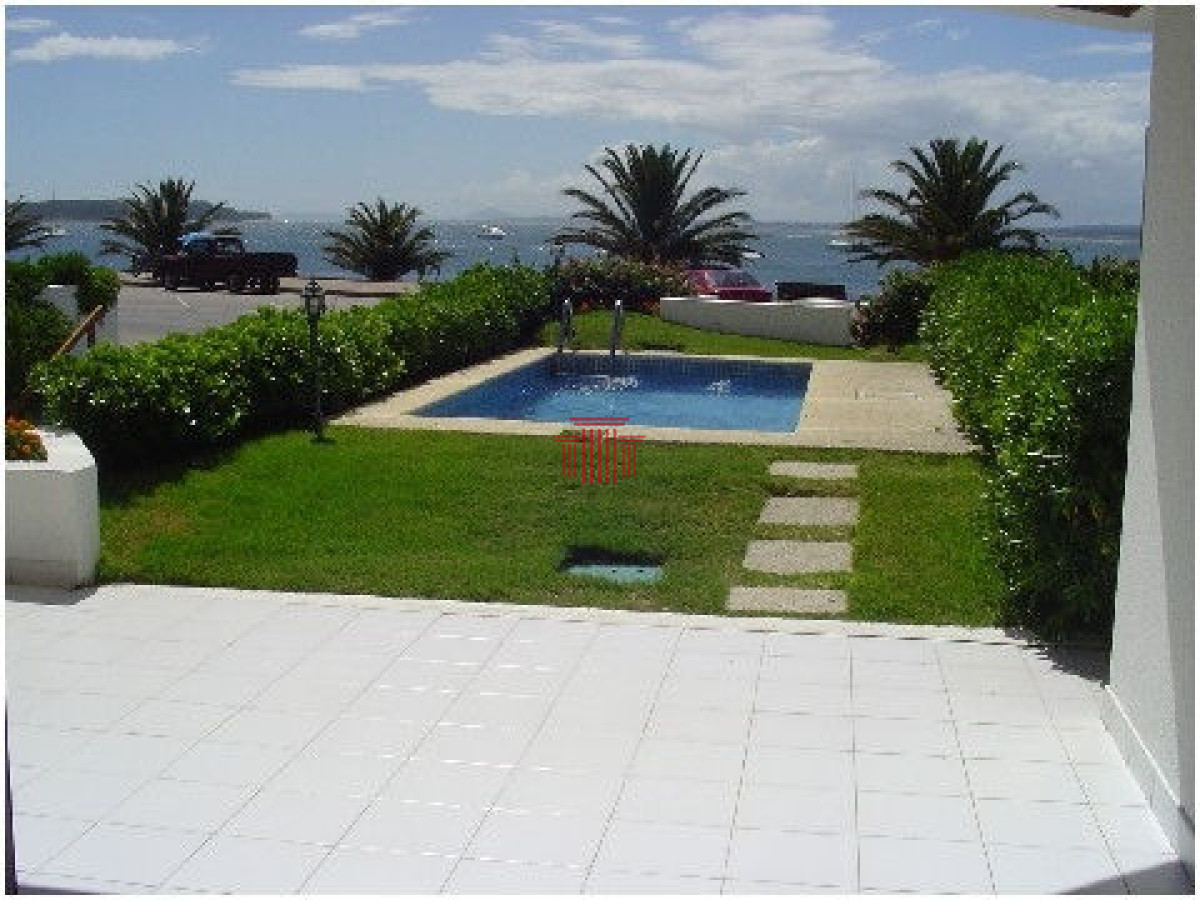 Apartamento ID.10067 - PUERTO . PISCINA PROPIA. 