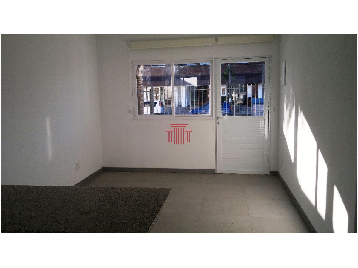 Apartamento ID.10764 - ALQUILER ANUAL MALDONADO 2 DORMITORIOS + PATIO