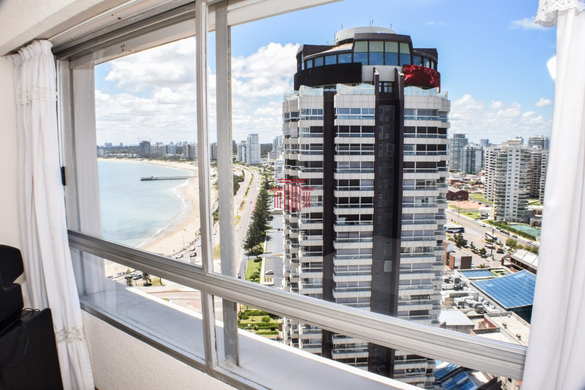 Apartamento ID.10773 - Apartamento en Punta del Este ,  Peninsula 