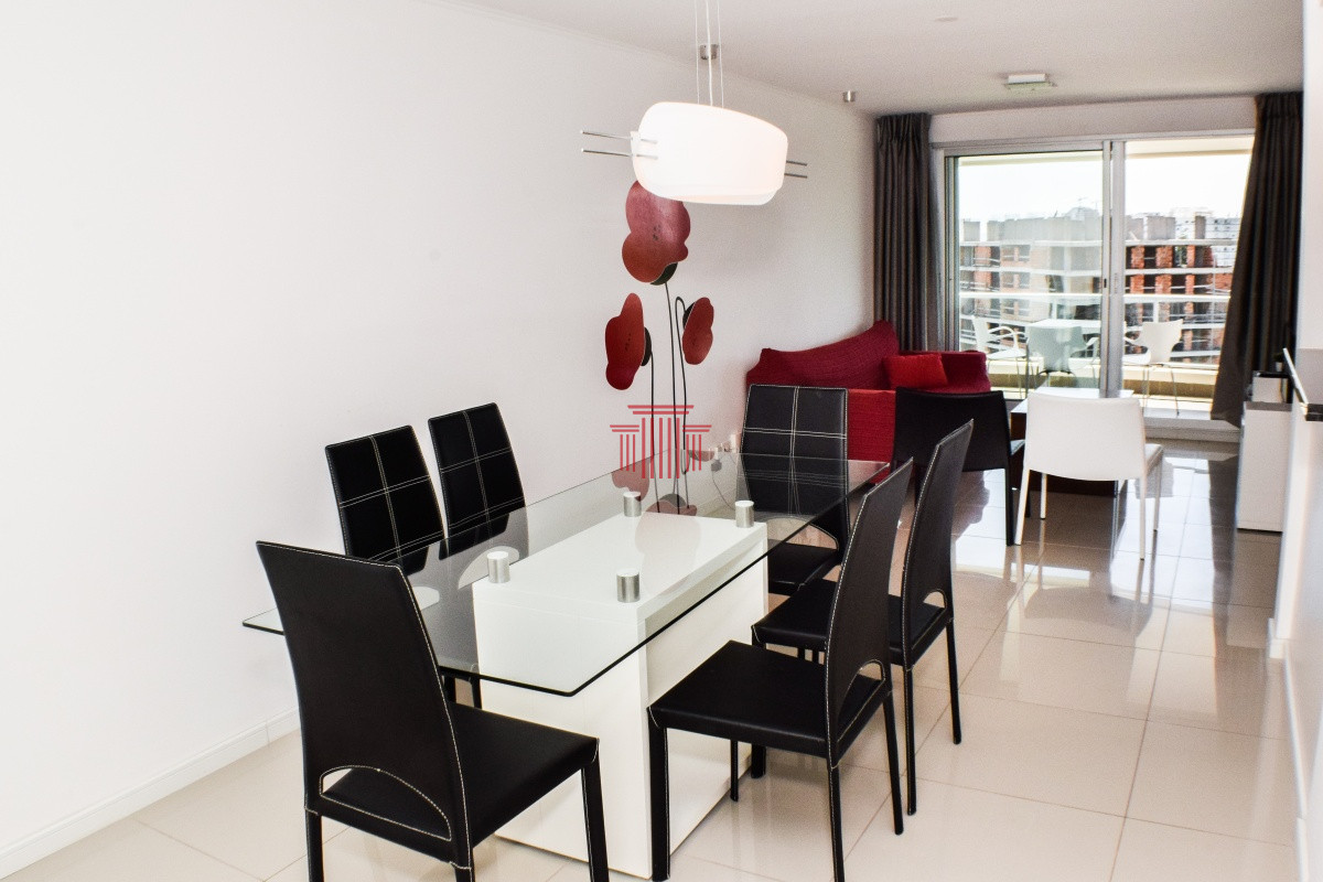 Apartamento ID.13102 - Apartamento en alquiler temporal, en Punta Del Este, Playa  brava.