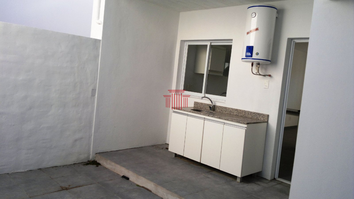 Apartamento ID.10766 - Apartamento en alquiler, Maldonado, 