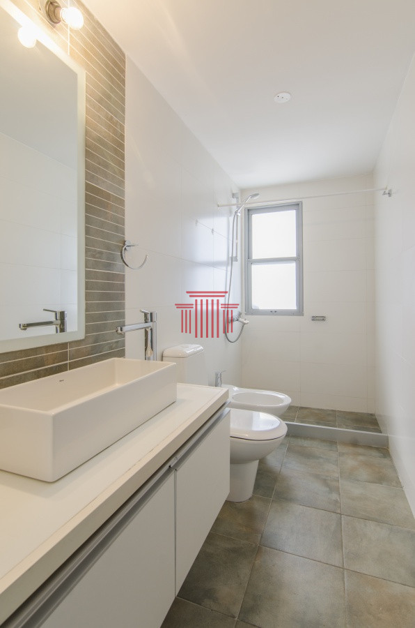 Apartamento ID.10930 - Apartamento en Punta del Este   2 dormitorios con parrillero 