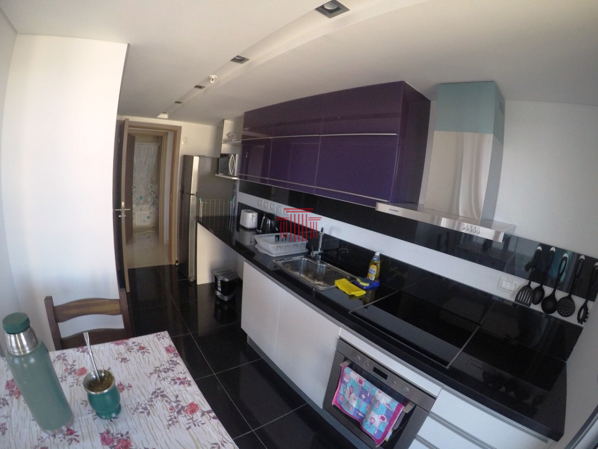 Apartamento ID.13081 - Apartamento en Punta del Este  , playa brava
