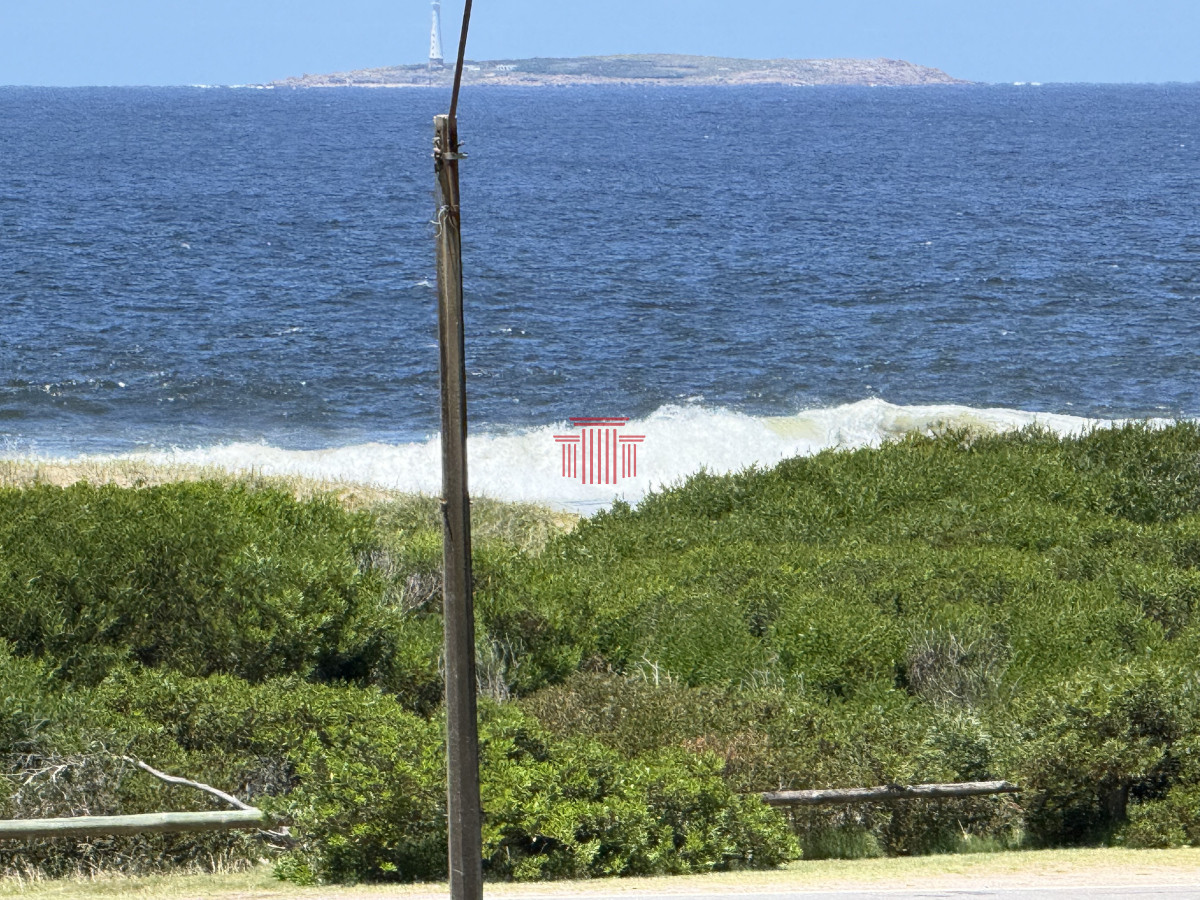 Apartamento ID.13678 - Venta Apartamento- Punta del Este - Playa Brava - 2 dormitorios
