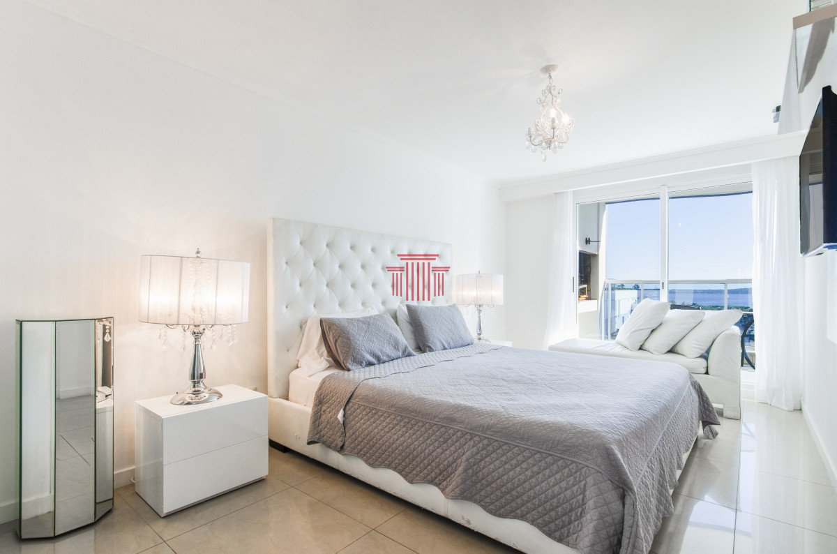 Apartamento ID.13909 - Alquiler temporal, playa mansa, Punta del Este