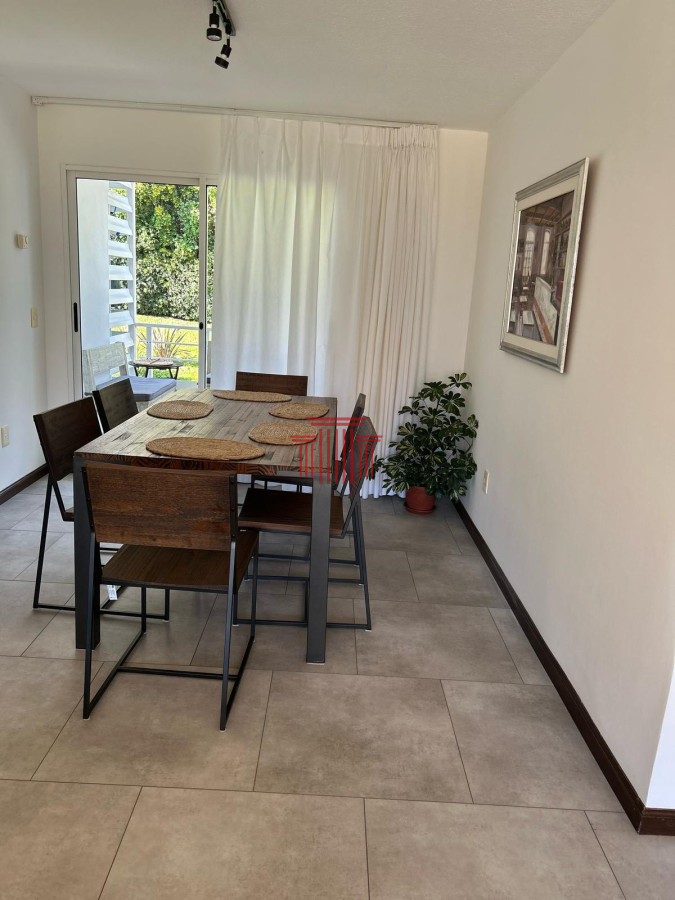 Apartamento ID.14020 - Encantador Apartamento a la venta en Playa Brava 