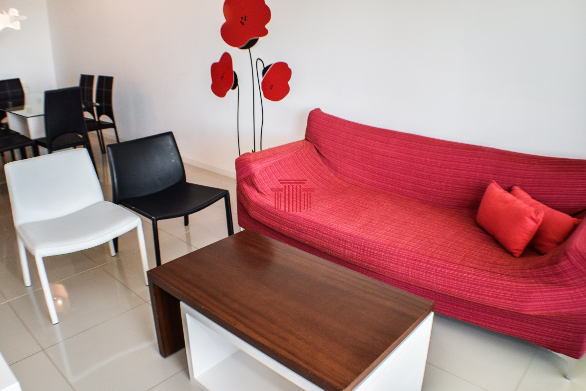 Apartamento ID.13102 - Apartamento en alquiler temporal, en Punta Del Este, Playa  brava.