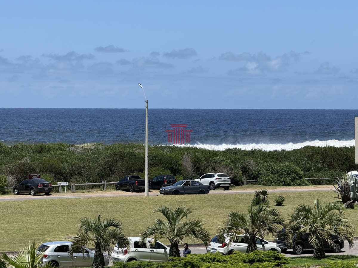 Apartamento ID.13678 - Venta Apartamento- Punta del Este - Playa Brava - 2 dormitorios