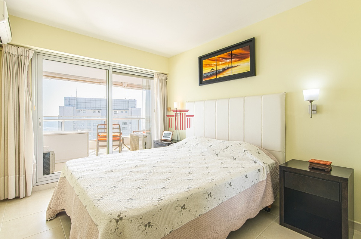 Apartamento ID.10195 - PISO ALTO CON VISTA A LA MANSA, AMPLIOS Y CÓMODOS AMBIENTES! INCLUYE TODAS LAS AMENIDADES!