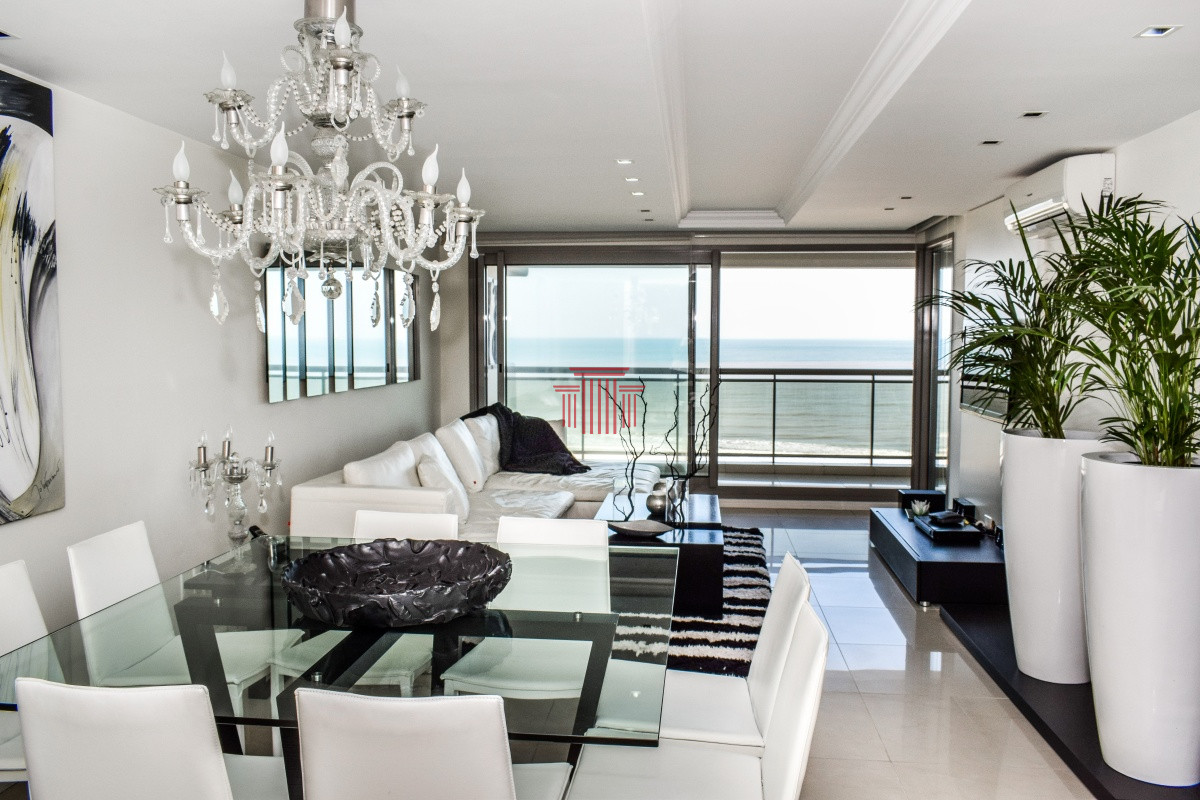 Apartamento ID.10752 - Apartamento en Punta del Este , Playa Brava 