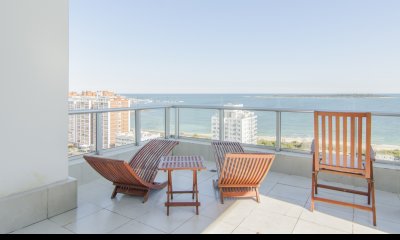 Apartamento en Punta del Este ,  playa mansa  Pent-house