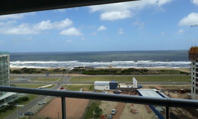 PLAYA BRAVA - FRENTE AL MAR