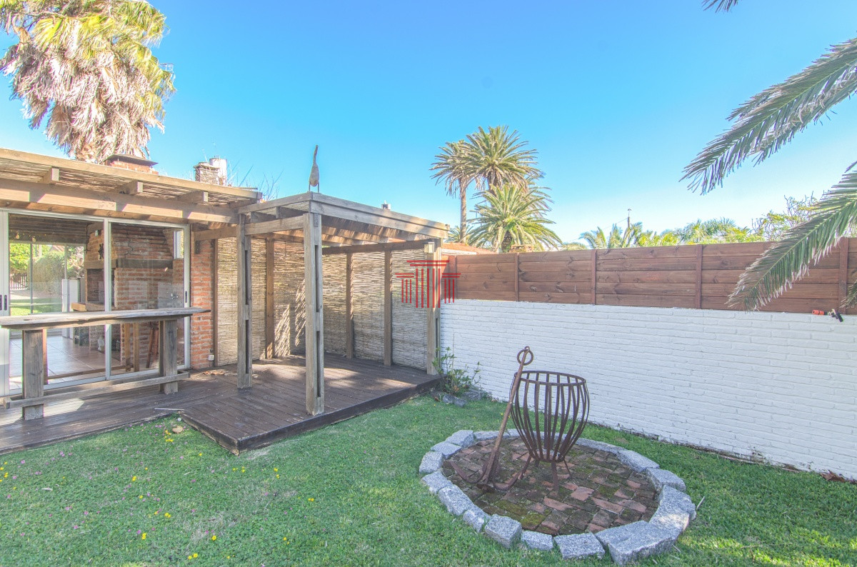 Casa ID.11026 - Casa en Punta del Este , Peninsula a Mtrs del Puerto 