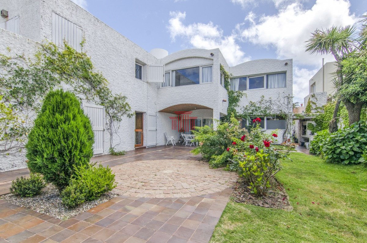Casa ID.11923 - Casa en venta península, Punta del Este