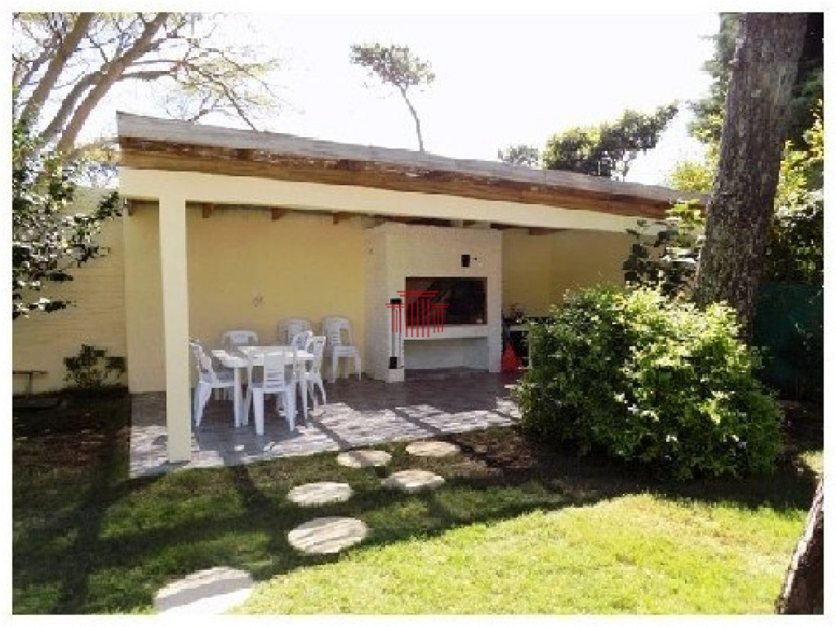 Casa ID.11992 - Alquiler de temporada, playa mansa, Punta del Este