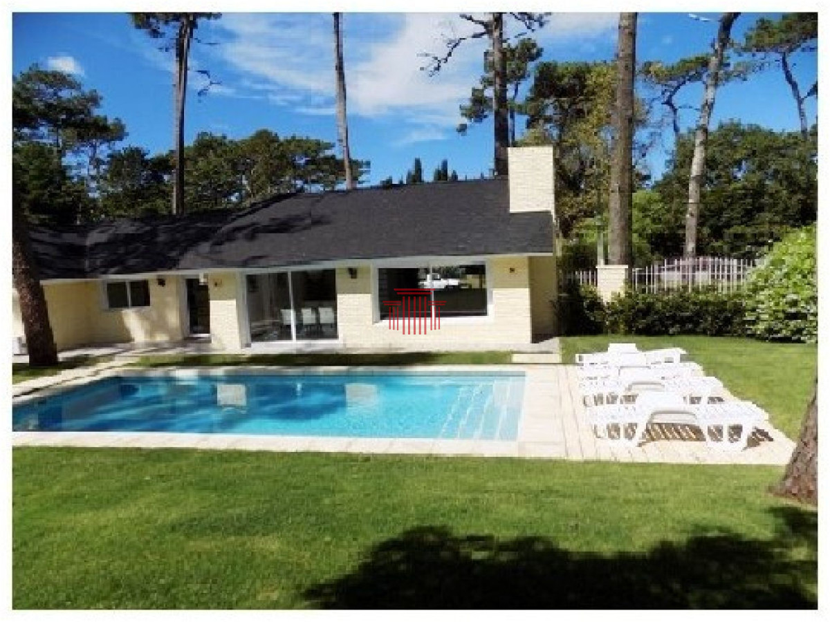 Casa ID.11992 - Alquiler de temporada, playa mansa, Punta del Este