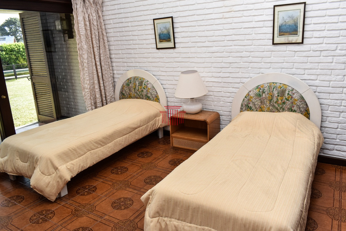 Casa ID.11721 - Casa en Punta del  Este , Playa Mansa 