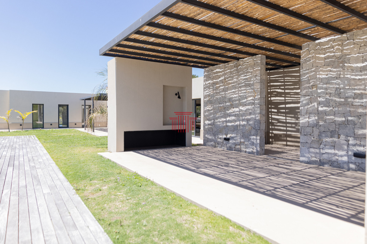 Casa ID.14006 - GRAN OPORTUNIDAD! Casa en venta  Manantiales