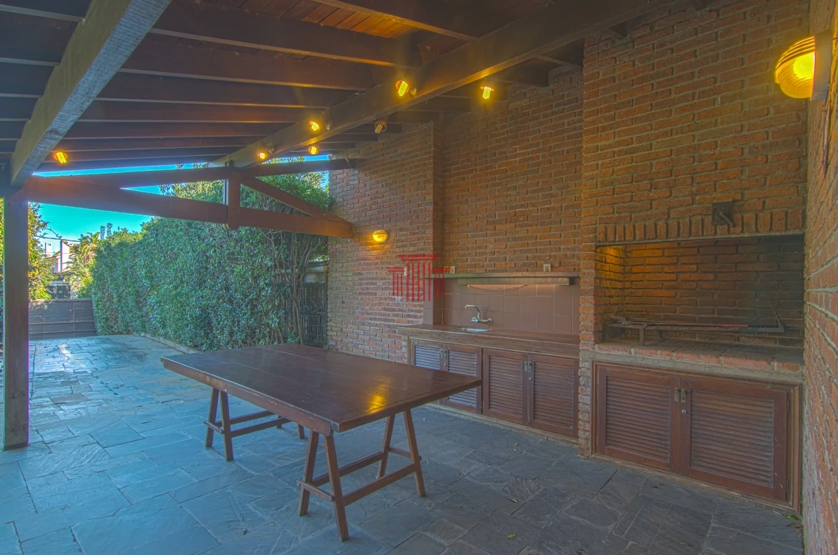 Casa ID.11882 - Casa en venta, zona Playa Mansa, Punta del Este 