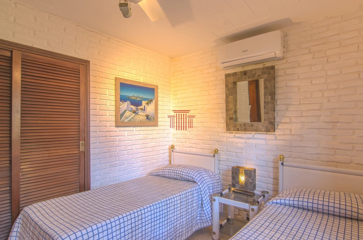 Casa ID.11882 - Casa en venta, zona Playa Mansa, Punta del Este 