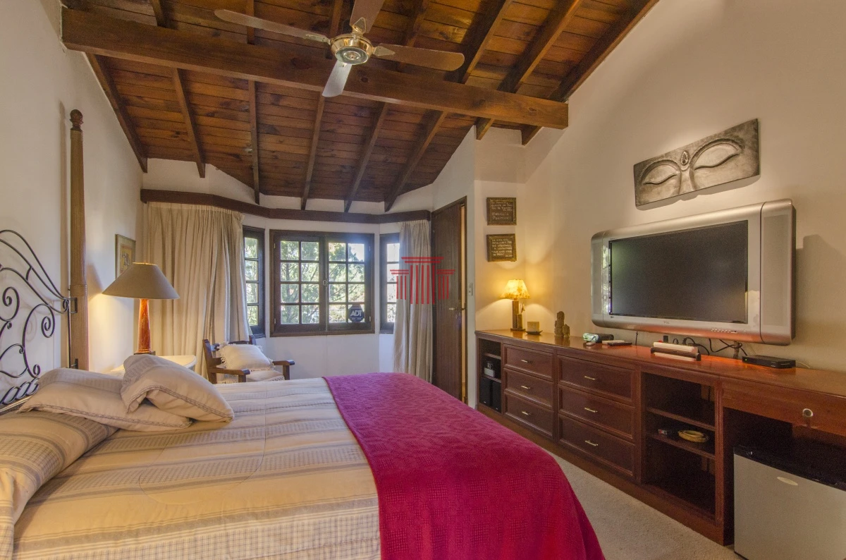 Casa ID.11882 - Casa en venta, zona Playa Mansa, Punta del Este 