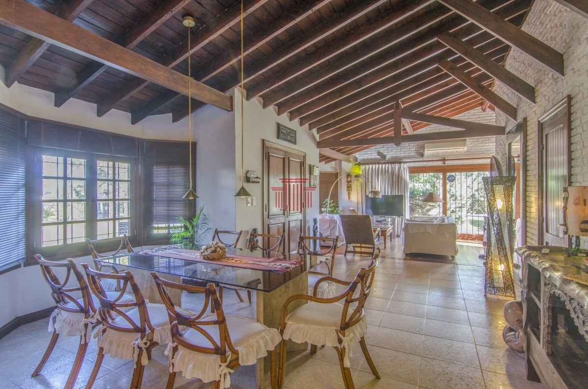 Casa ID.11882 - Casa en venta, zona Playa Mansa, Punta del Este 