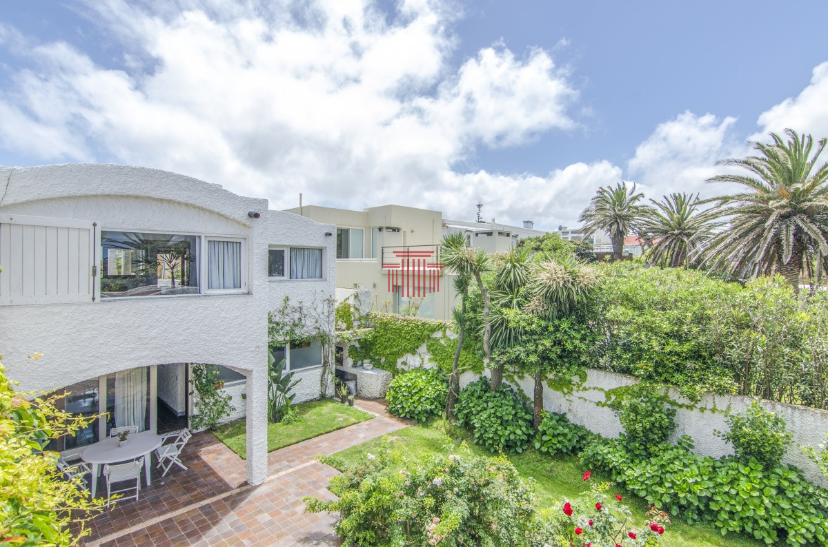 Apartamento ID.11923 - Casa en venta península, Punta del Este