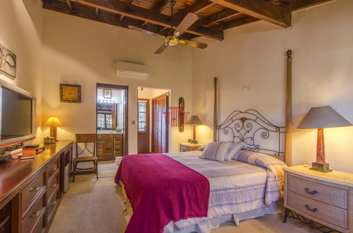 Casa ID.11882 - Casa en venta, zona Playa Mansa, Punta del Este 