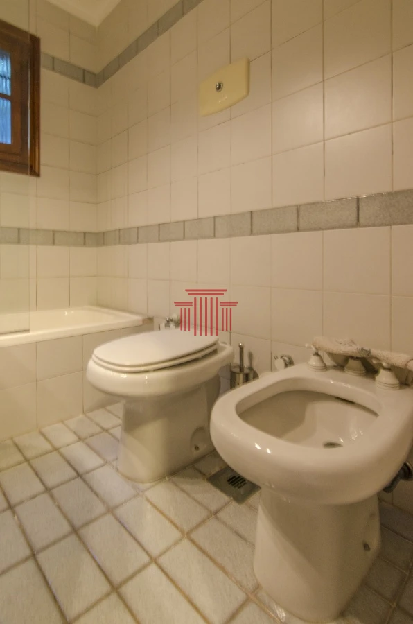 Casa ID.11882 - Casa en venta, zona Playa Mansa, Punta del Este 