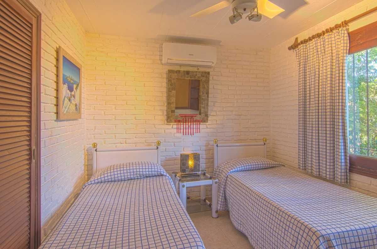 Casa ID.11882 - Casa en venta, zona Playa Mansa, Punta del Este 