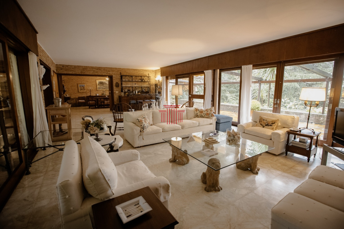 Casa ID.13990 - casa en venta 4 dormitorios punta del este 