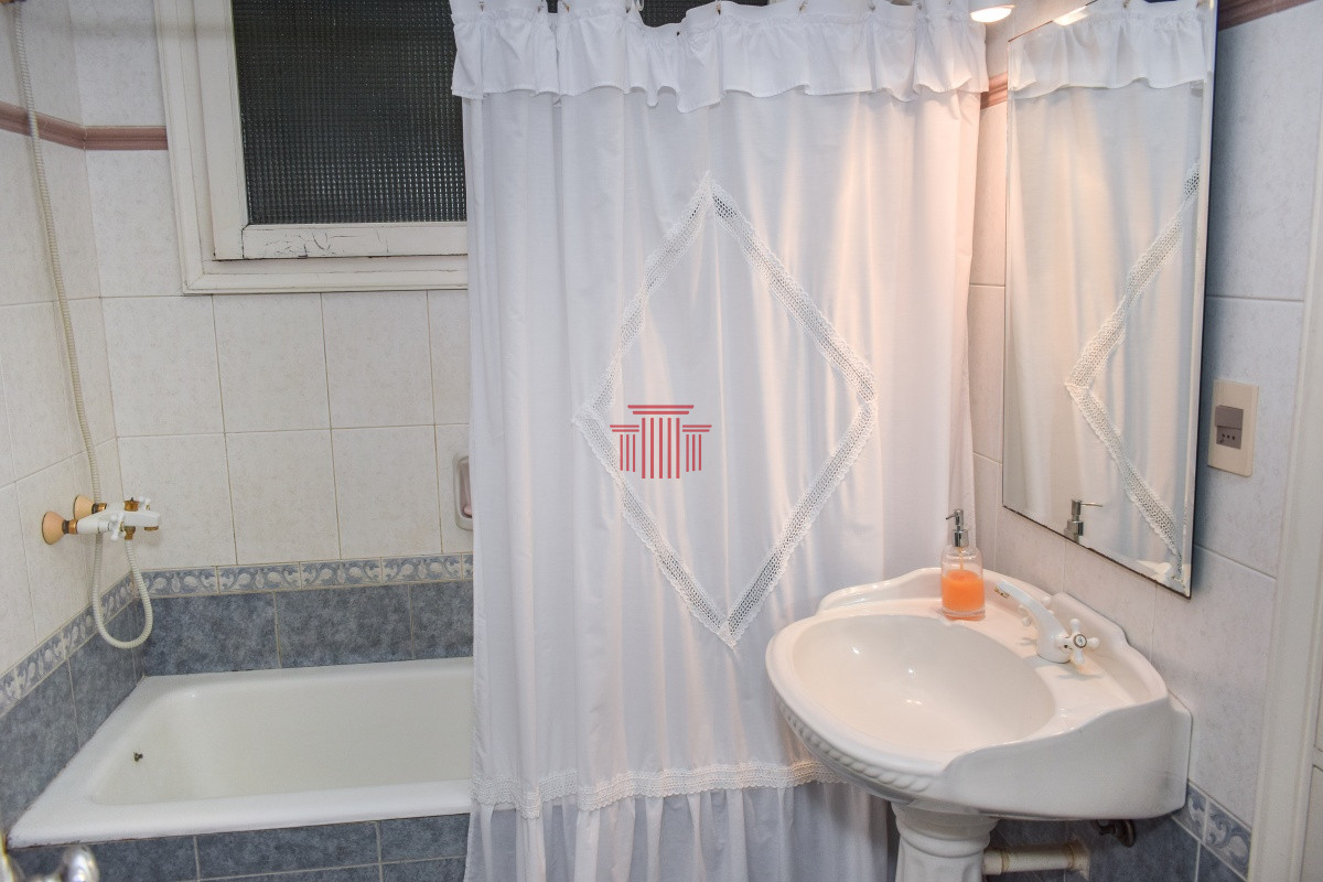 Casa ID.13151 - Casa en Alquiler, playa mansa Punta del Este