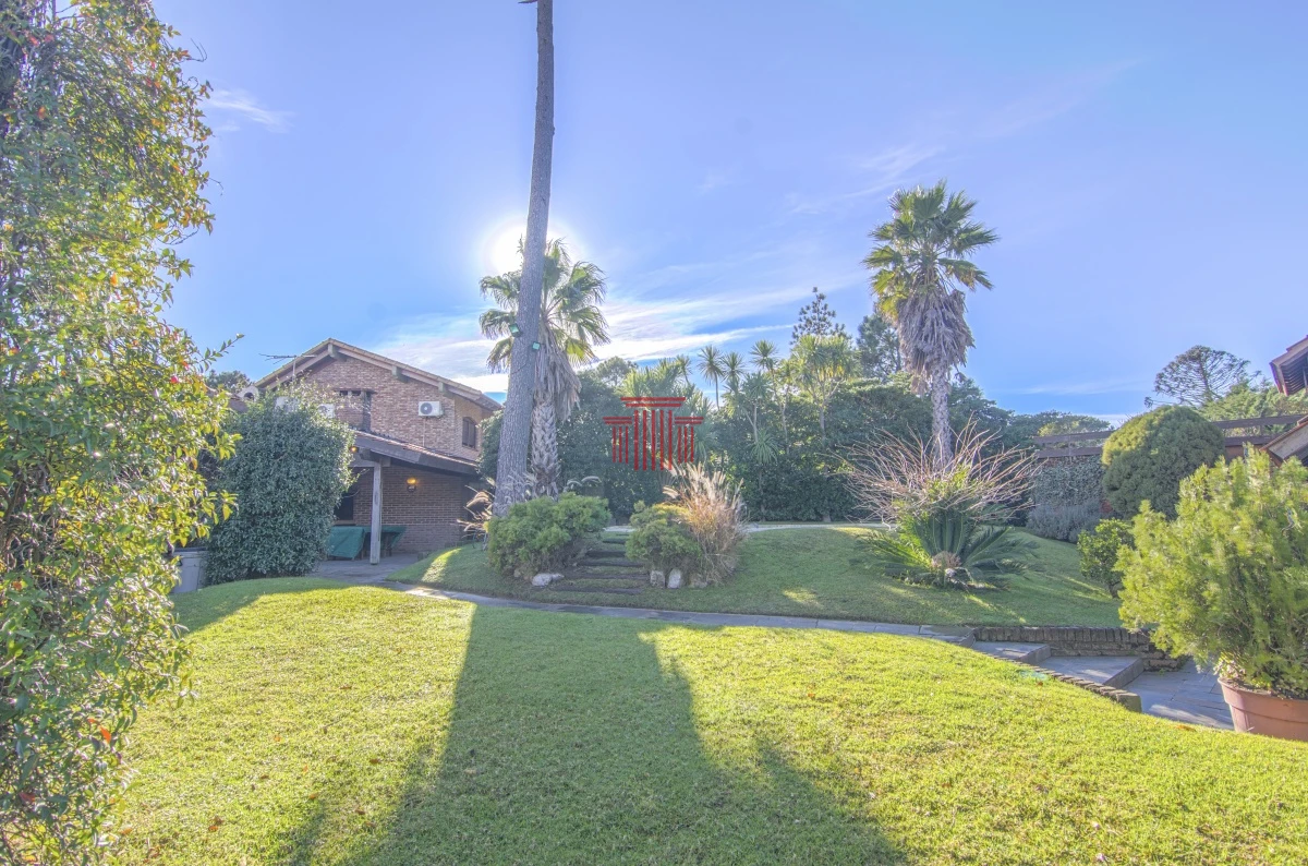 Casa ID.11882 - Casa en venta, zona Playa Mansa, Punta del Este 